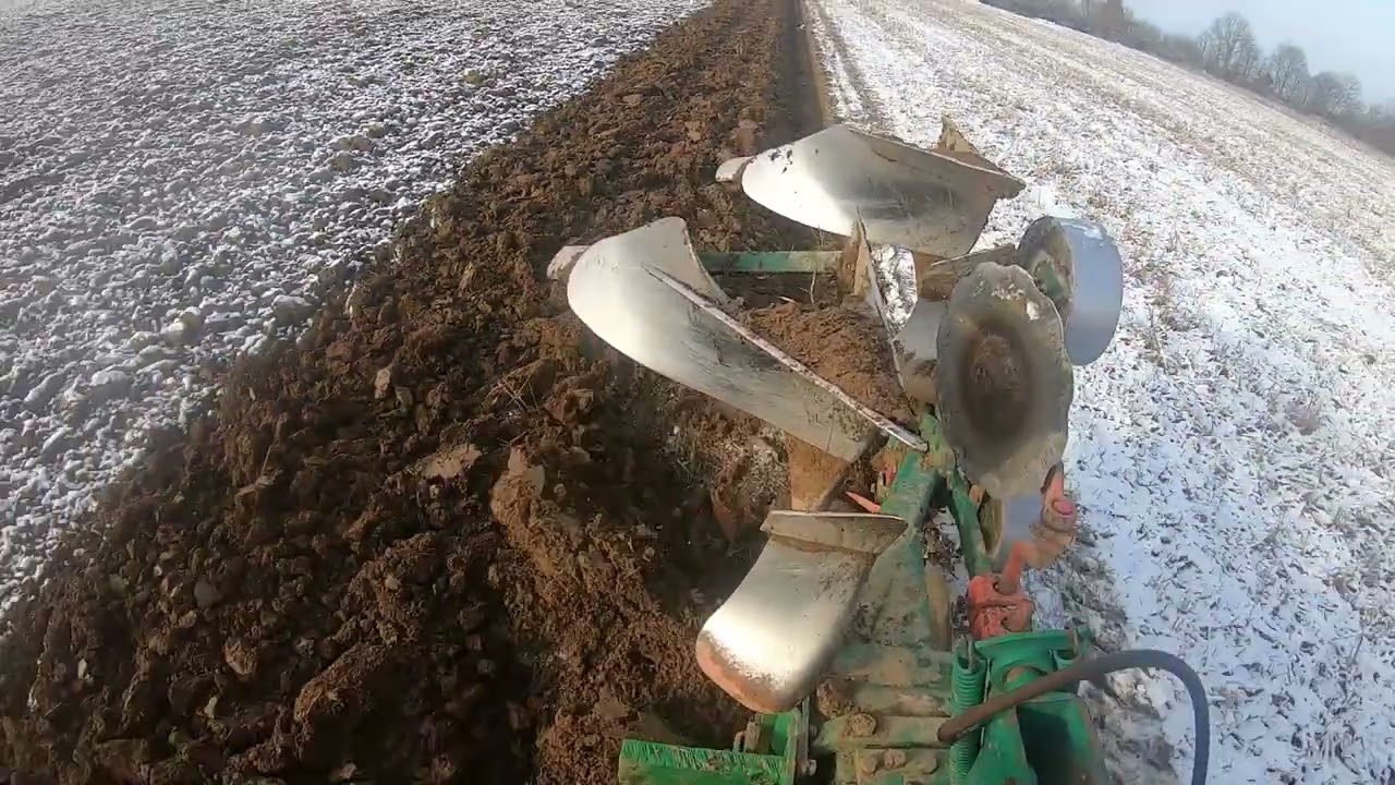 Zetor 7011 i Regent RX 35 Oranje, Plowing
