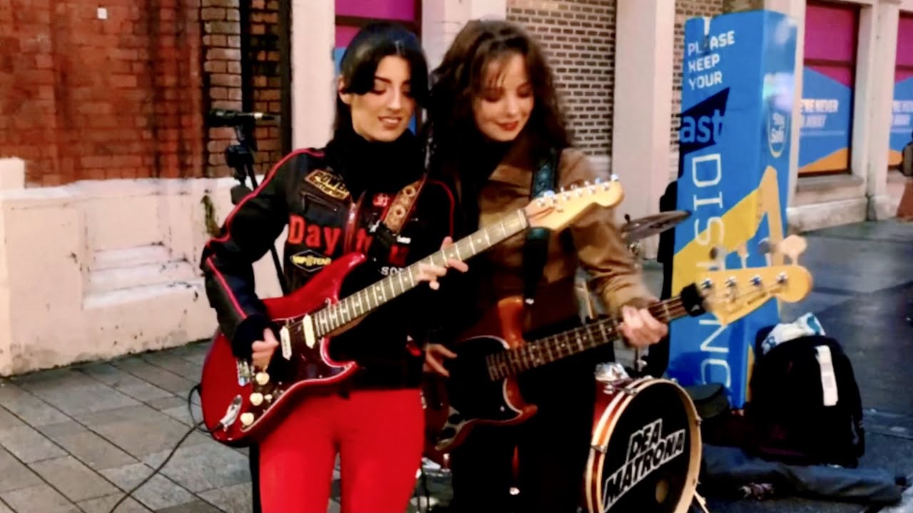 Christmas Eve Busking Session - Dea Matrona