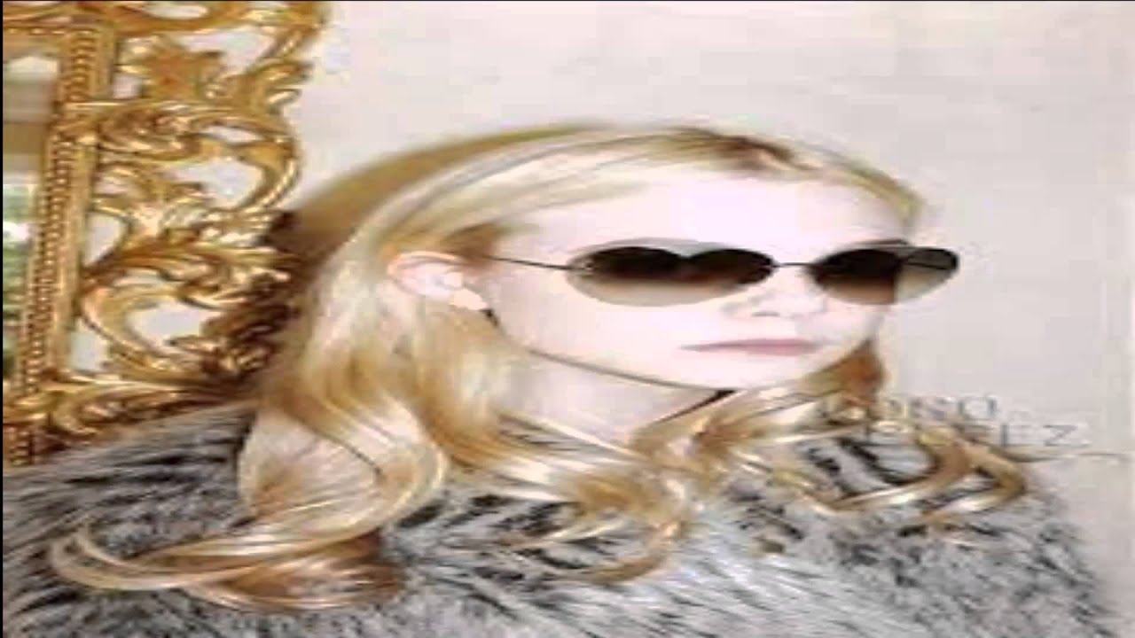 Hollywood Top Actress Elle Fannimg ALL Zombie