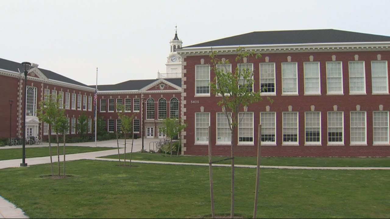 Gov. Brown: Oregon schools can make decisions to resume in-person learning in 2021