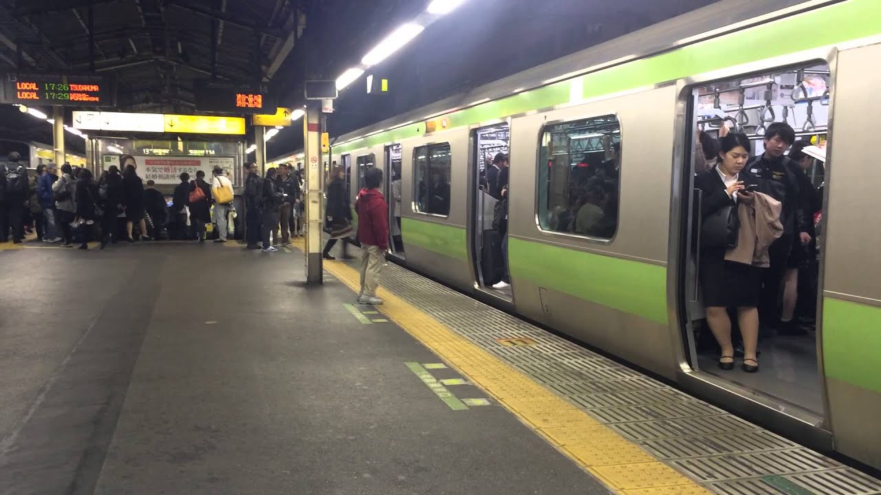 7分間に4本！？ 平日の過密の山手線＠新宿駅