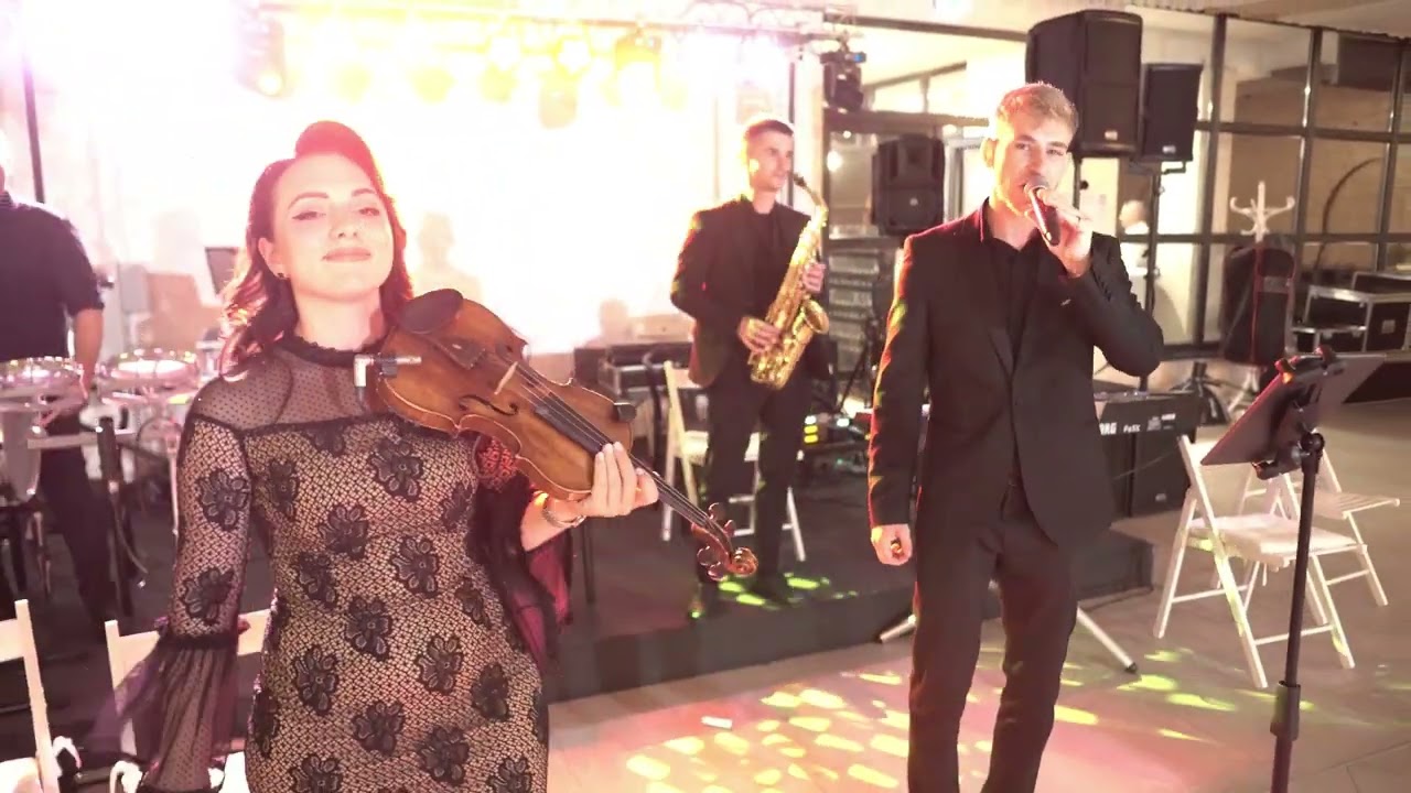 MajorBand Iași - De ce oare trandafirii! 🌹♥️