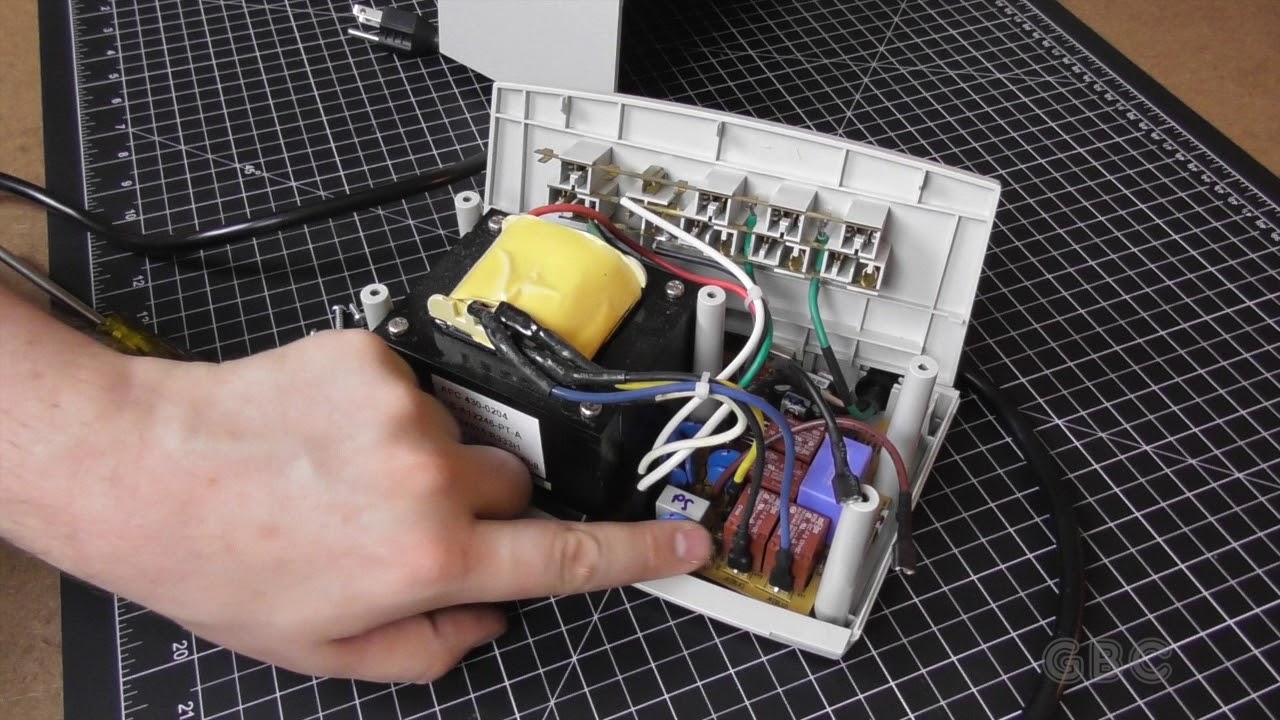[43] APC Line-R 1200 Teardown