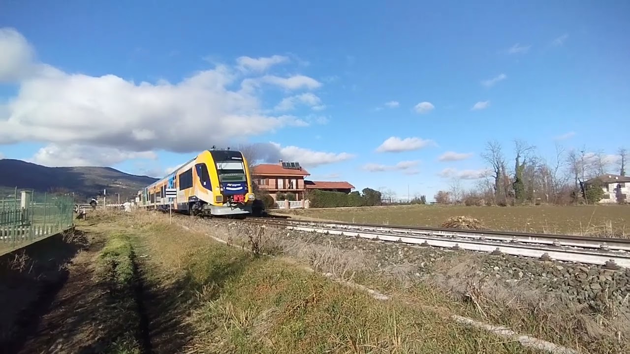 Nuovo treno ARENAWAYS, in corsa prova, presso Busca sulla linea Saluzzo-Cuneo 21/1/2025