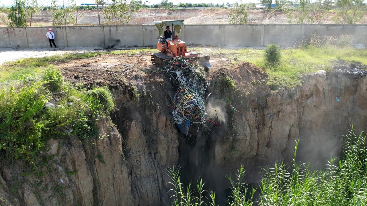 Wow!! So Amazing! Komatsu D20P Dozer Get hard work to moving the trash in deep pond & resize road