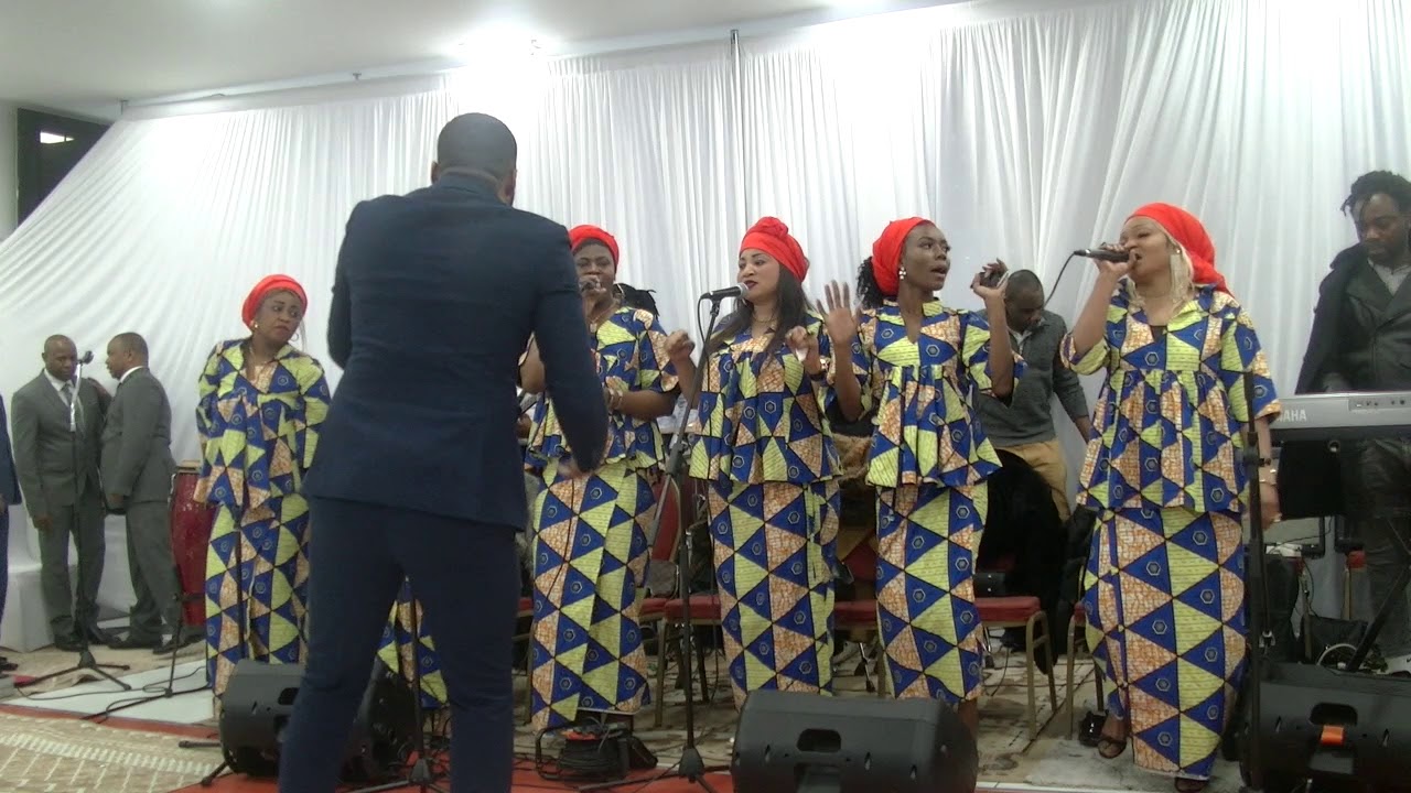 EJCES/BIMA NOUVELLE ALLIANCE FRANCE Chorale Paroissiale dans : Nakolanda Nkolo na nga