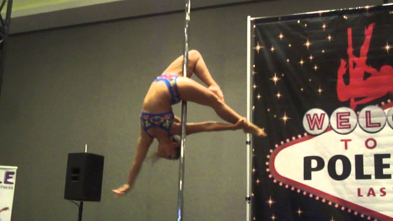 Sergia Louise Anderson - Bad Kitty Fashion Exhibition - Pole Expo 2015