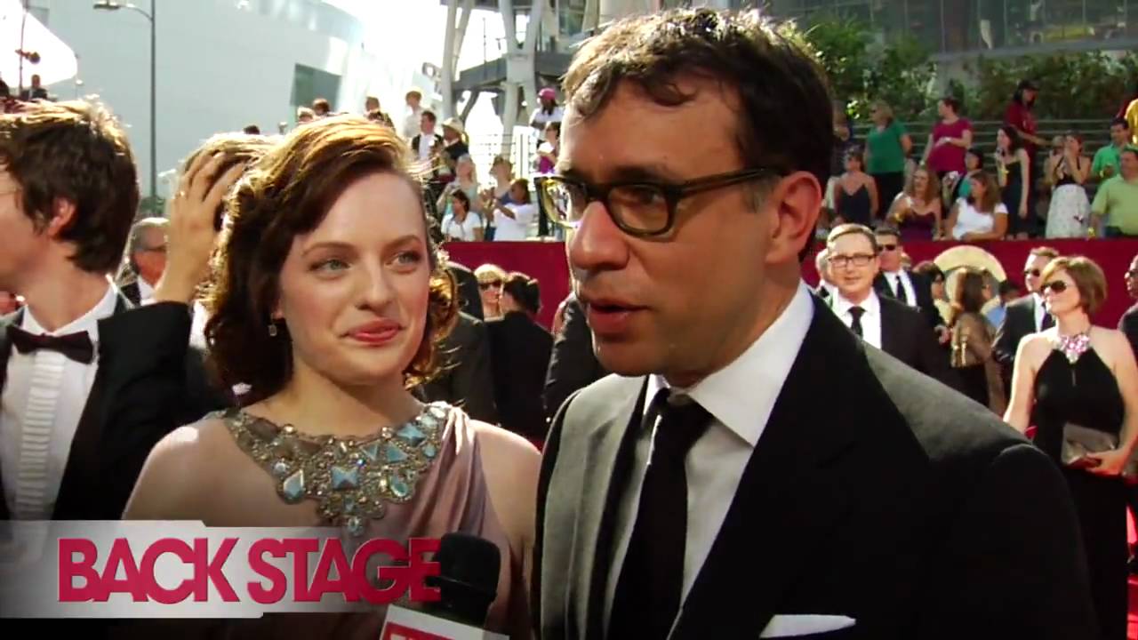 Elisabeth Moss and Fred Armisen at the 2009 Emmy Awards