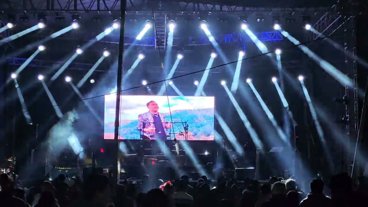 Presentacion en vivo, Grupo Los Mejia, Feria Daxtha Hidalgo 2025.