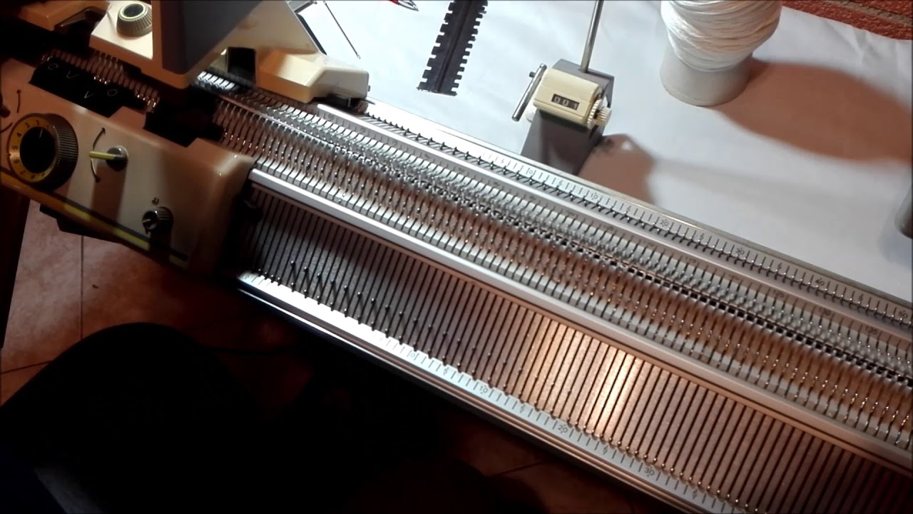 Maglia a macchina: avviamento coste 1/1