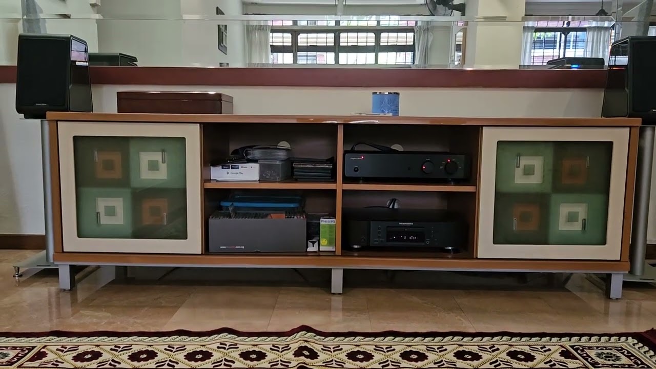 Sonus Faber Chameleon B with Exposure 2010S2D