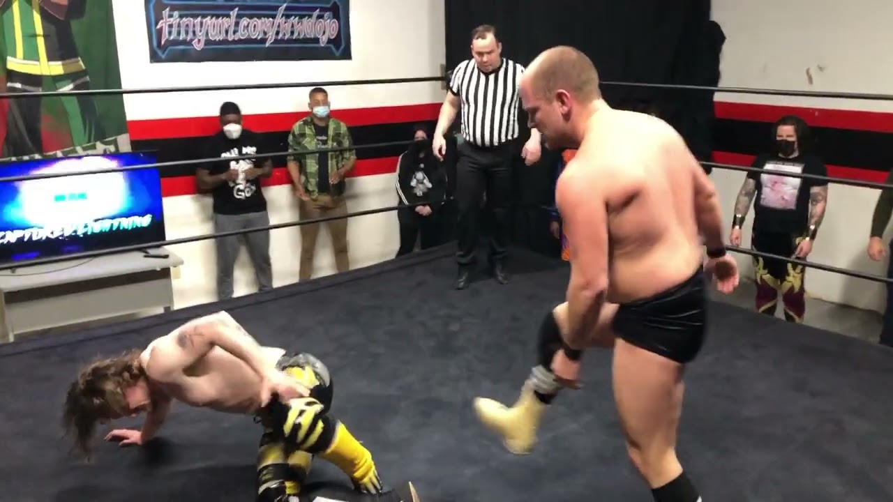 Captured Lightning | Episode 1 | Travis Huckabee vs Ryan Mooney