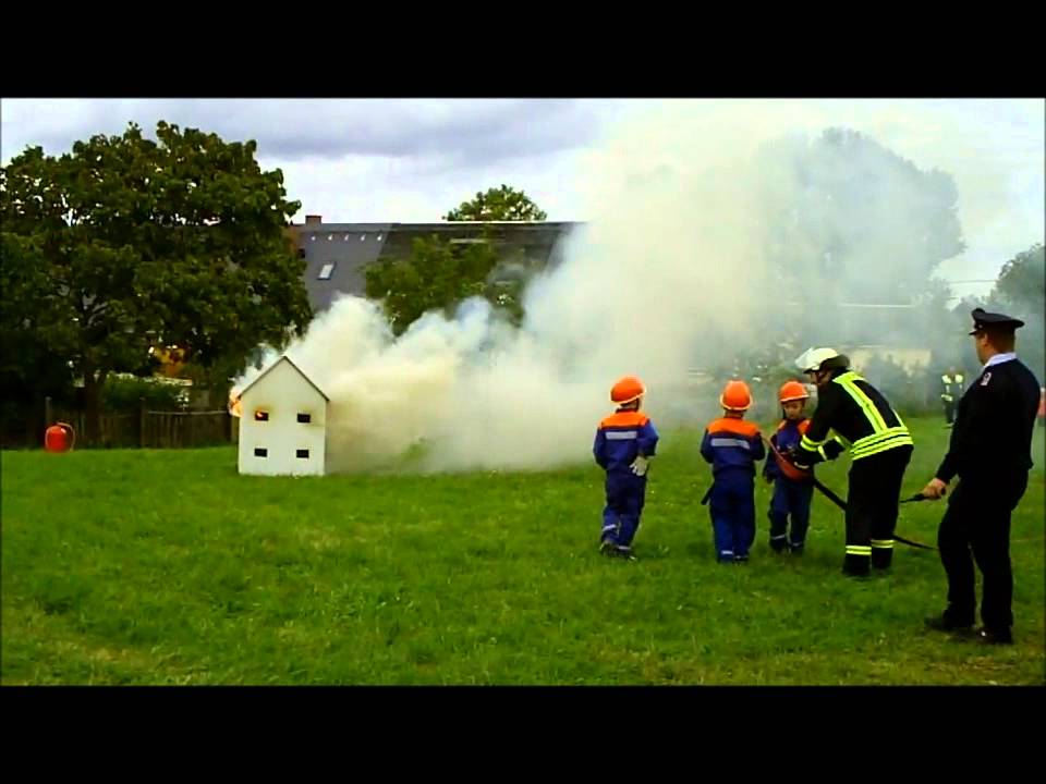 Schau&uuml;bung der Jugendfeuerwehr Oberpirk