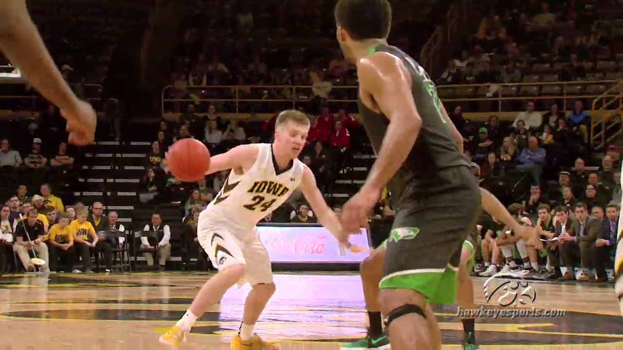 Hawkeyes Win 4th in a Row