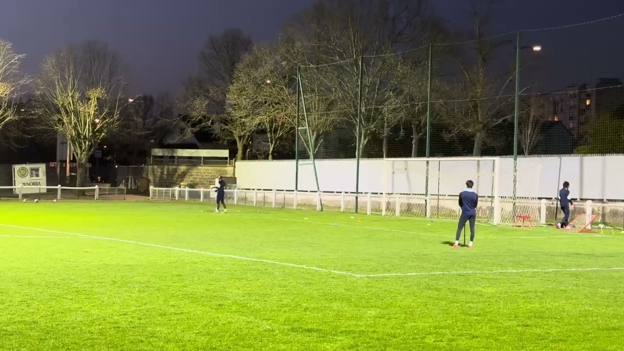 Goalkeeper Adrien Moncet, 21 years old, training day, National 3 🇫🇷