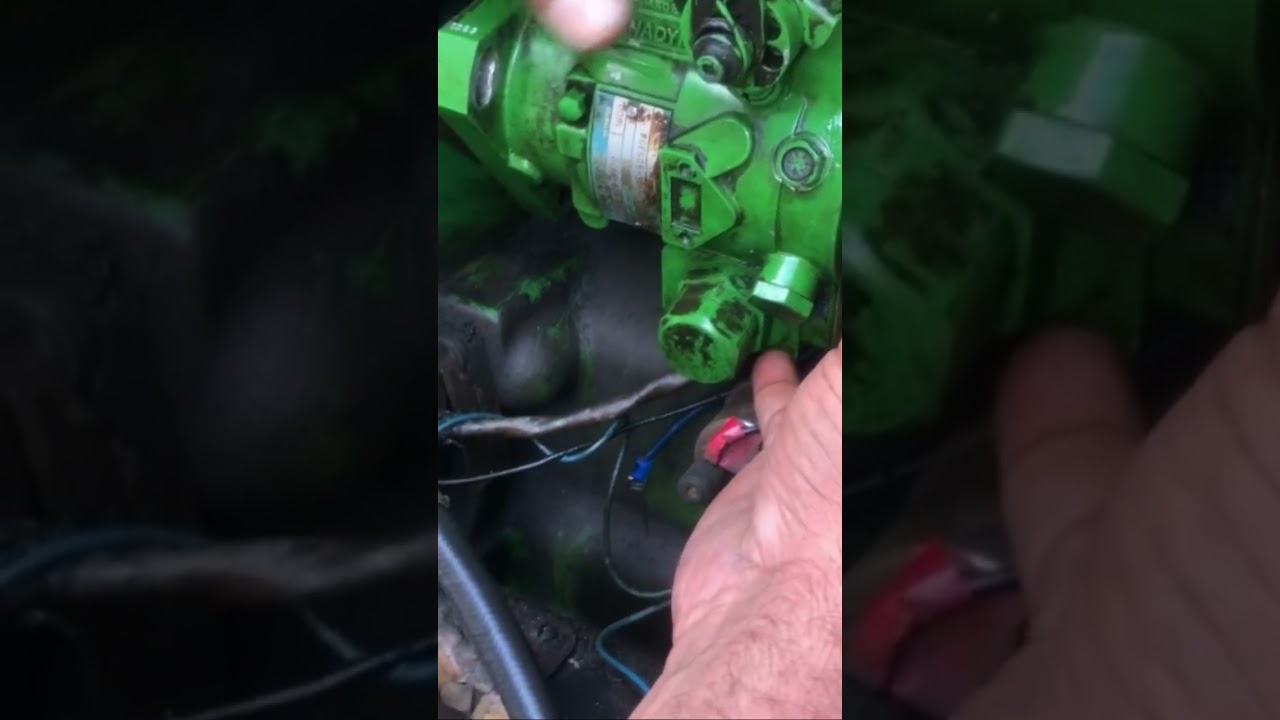 Diesel engine Fuel pump fitting 