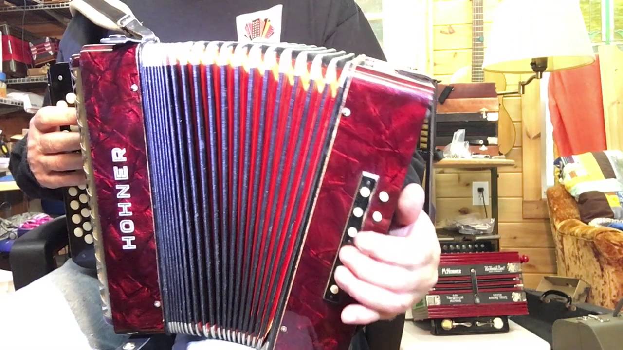 Hohner pre-Corona GCF button accordion #314 (nfs)