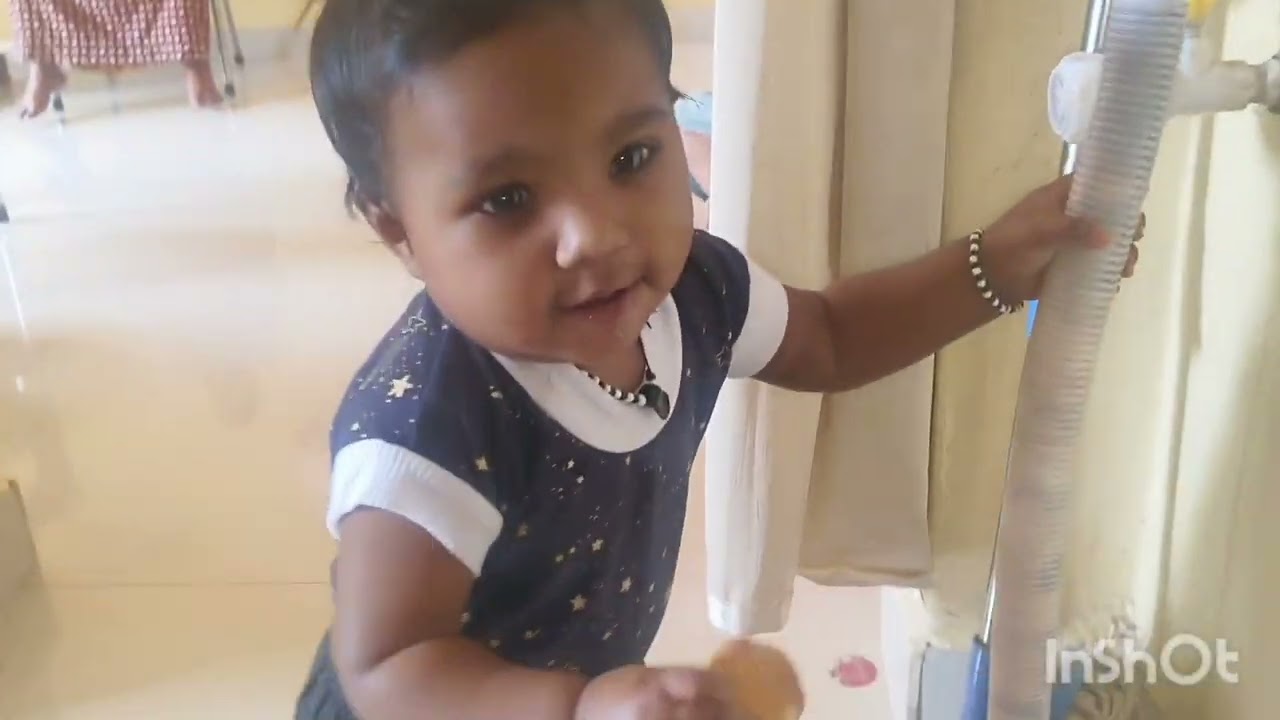 Deepanshi walked herself for the first time 😍😍//rsdfamilyvlogs//vlog