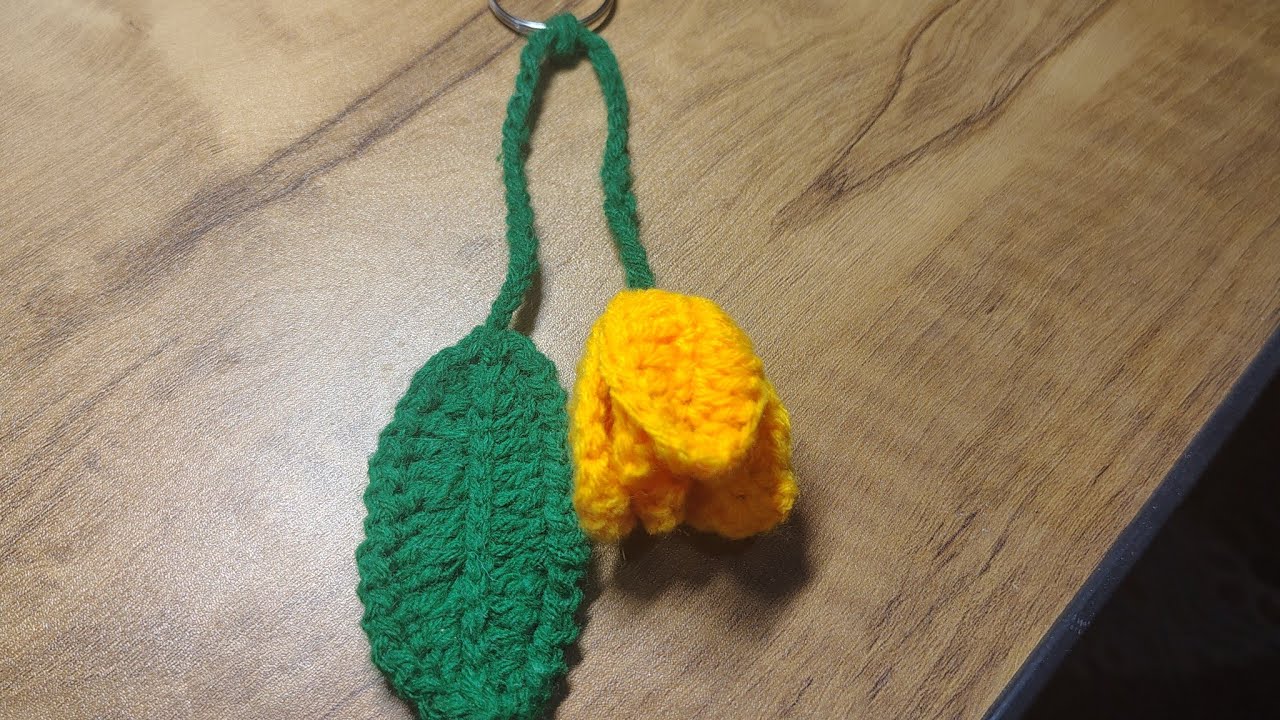Easy Crochet flower Keychain Tutorial/Tulip 🌷 flower design for beginners/Kalpana Tutorials 