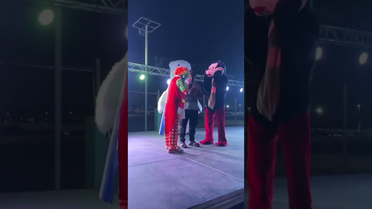 الكوميدي المشهور المهرج سامي زيدان في مهرجان جده صوت SRWT في جده
