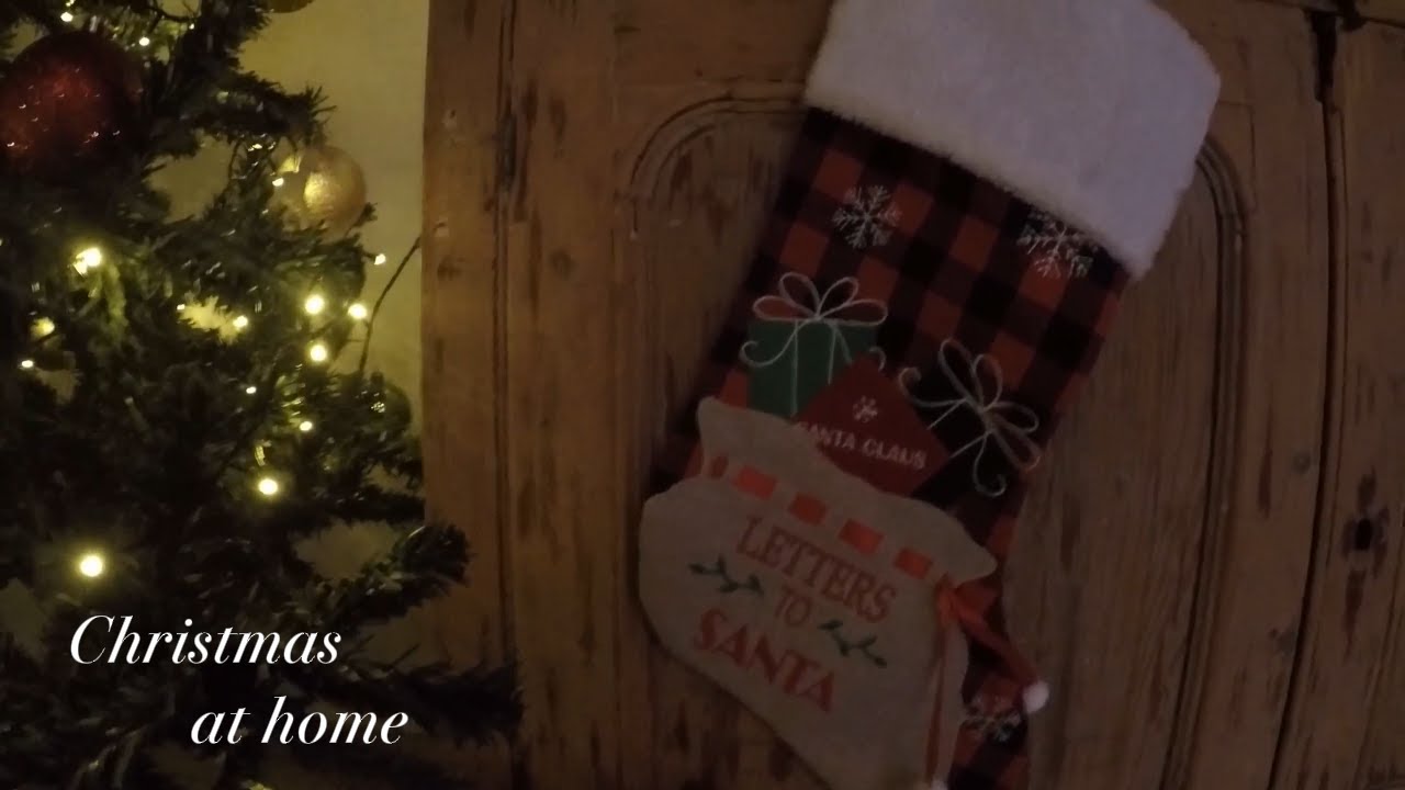 Decorating for Christmas | a cozy day at home 🎄 #cozychristmas