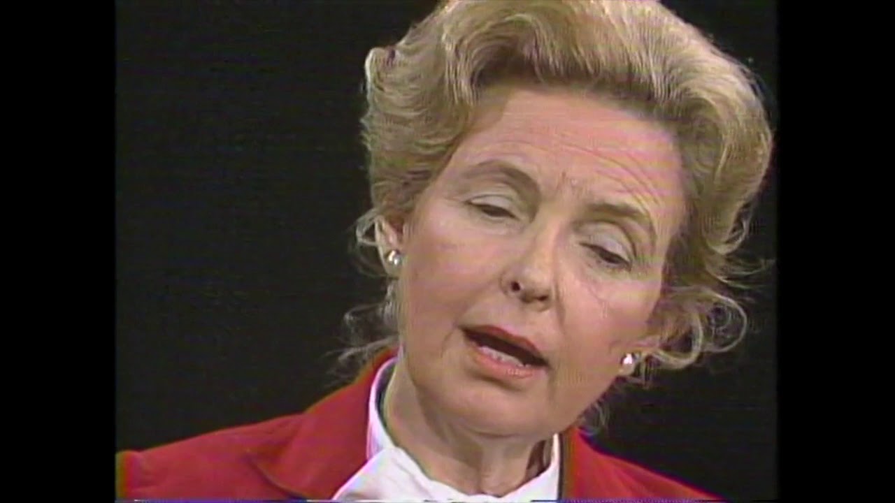 Phyllis Schlafly discusses media bias, defense, pay gap in 1983