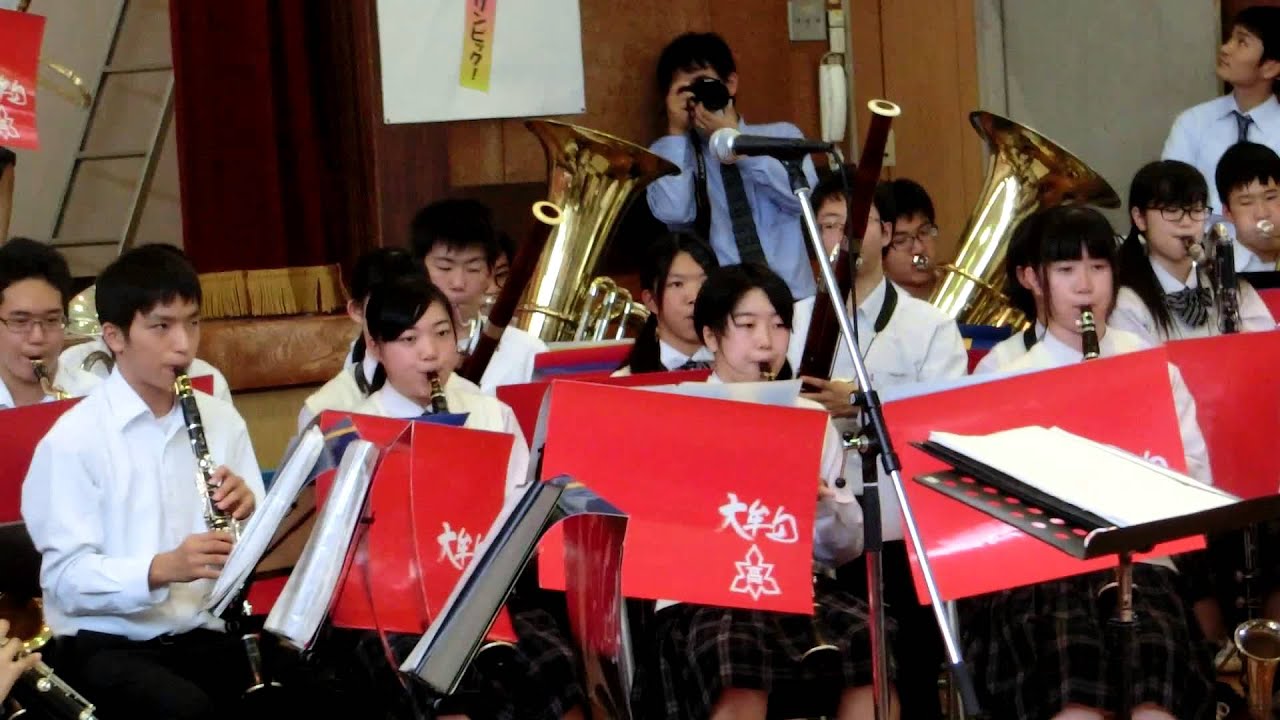 みやま市山川東部小学校の校歌を全員で歌う。