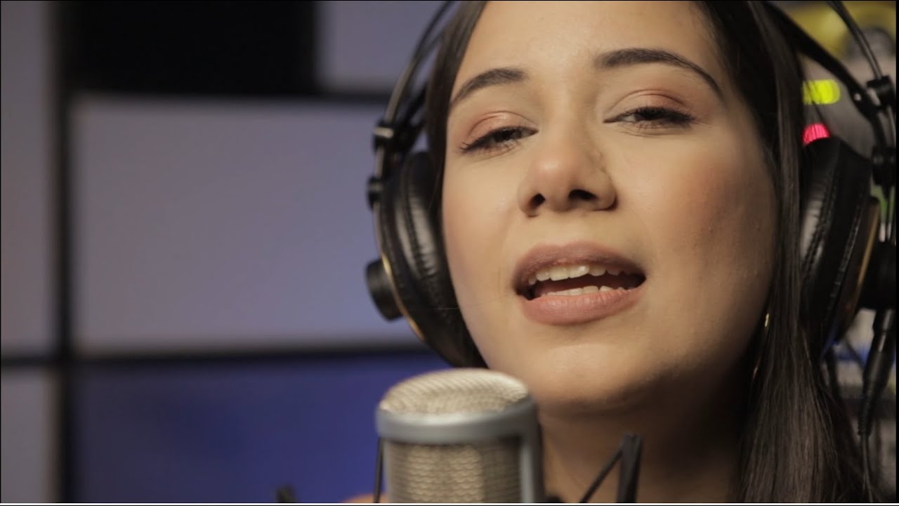 MARIO URBINA ft. FABIOLA - Tenemos Que Cambiar -  (Autor: Agustín Suárez Nené)
