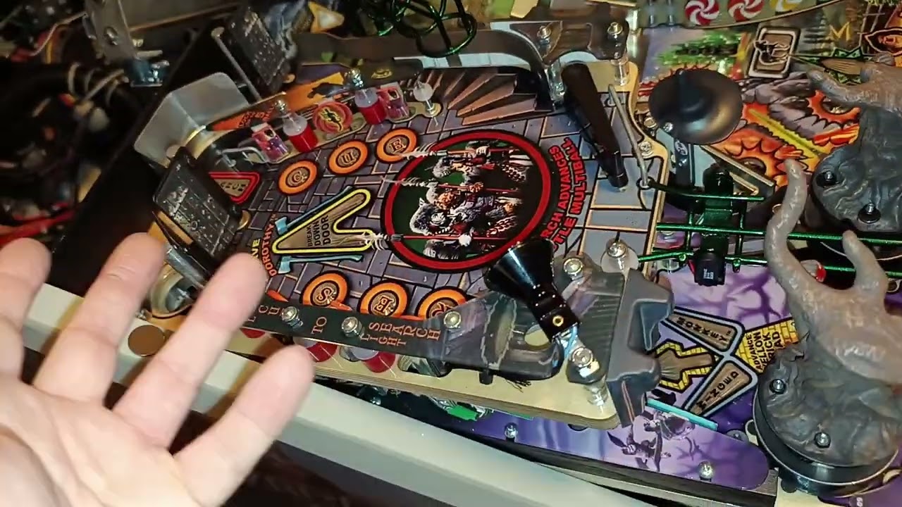Pinball Tips: Wizard of Oz Witch Castle Upper-Playfield Removal