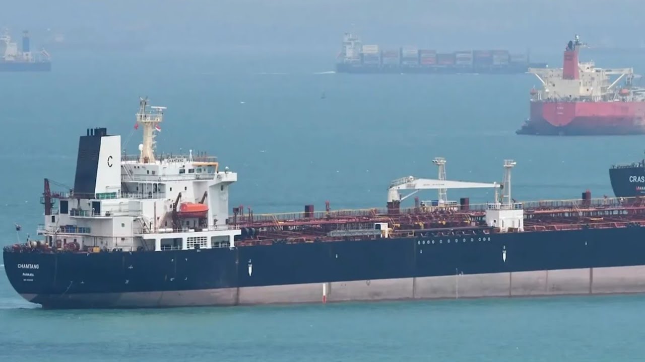 affaire des bateaux battent le pavillon comoriens les enfants D'Azali impliqu&eacute; directement 