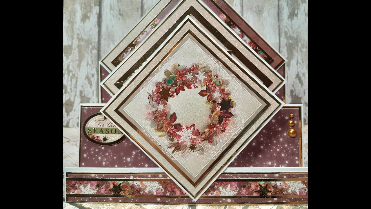 Crafting with Hunkydory members free gift Aug 23 Festive Splendour -Festive Kisses