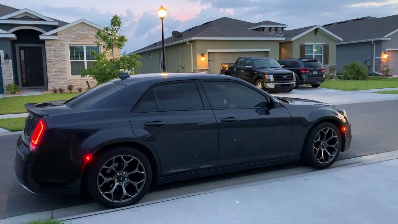 Chrysler 300 3.6 with two flowmaster super 40&rsquo;s