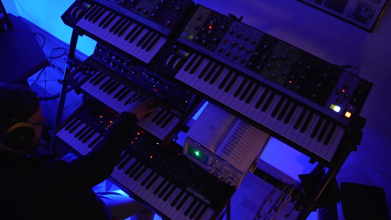 Live Synth Play