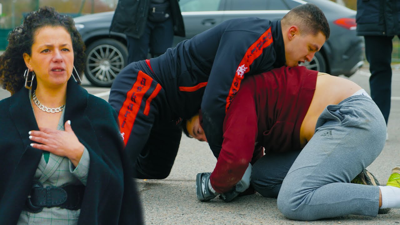 Ils se Battent Pour Elle ! (YFC)