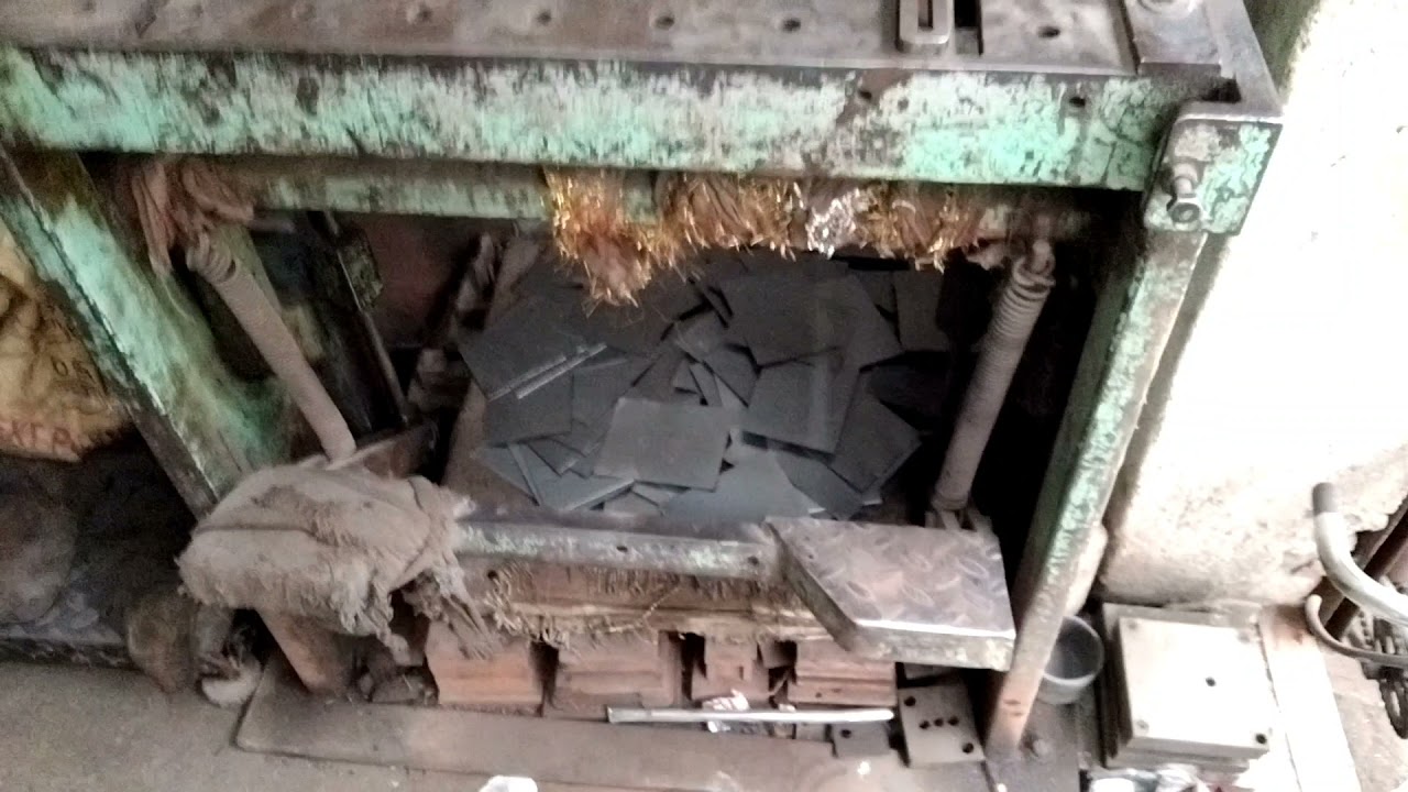 Old foot operated shearing machine with Gauges live demonstration | Metal sheet cutting machine
