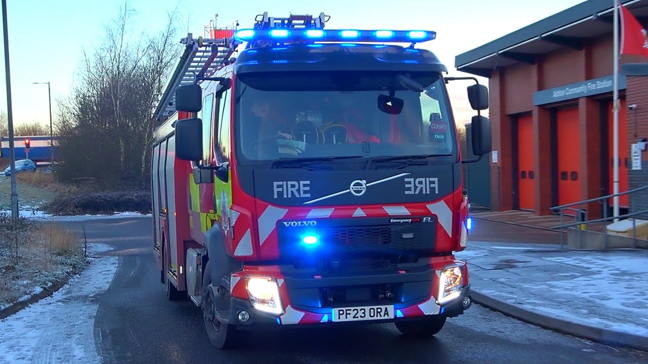 GMFRS fire engine emergency lights, siren + two tones
