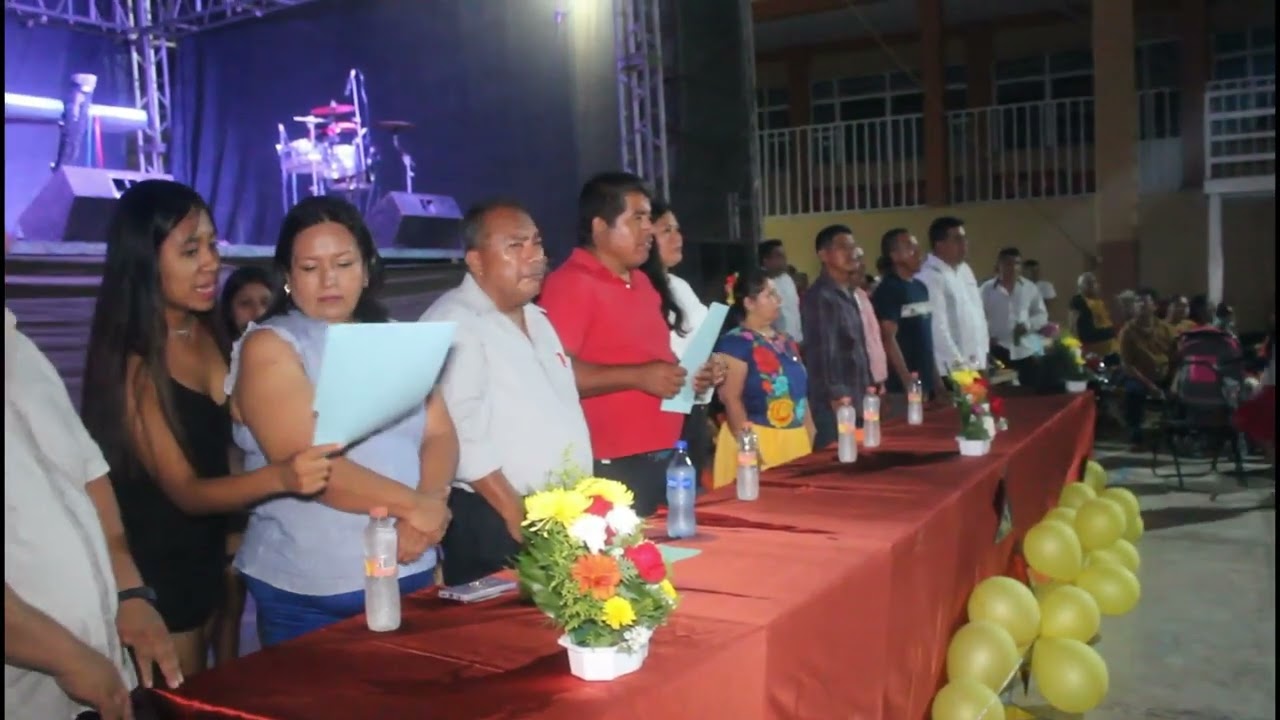 Ceremonia de graduacion IEBO plantel #29  Guigovelaga (Parte 1)