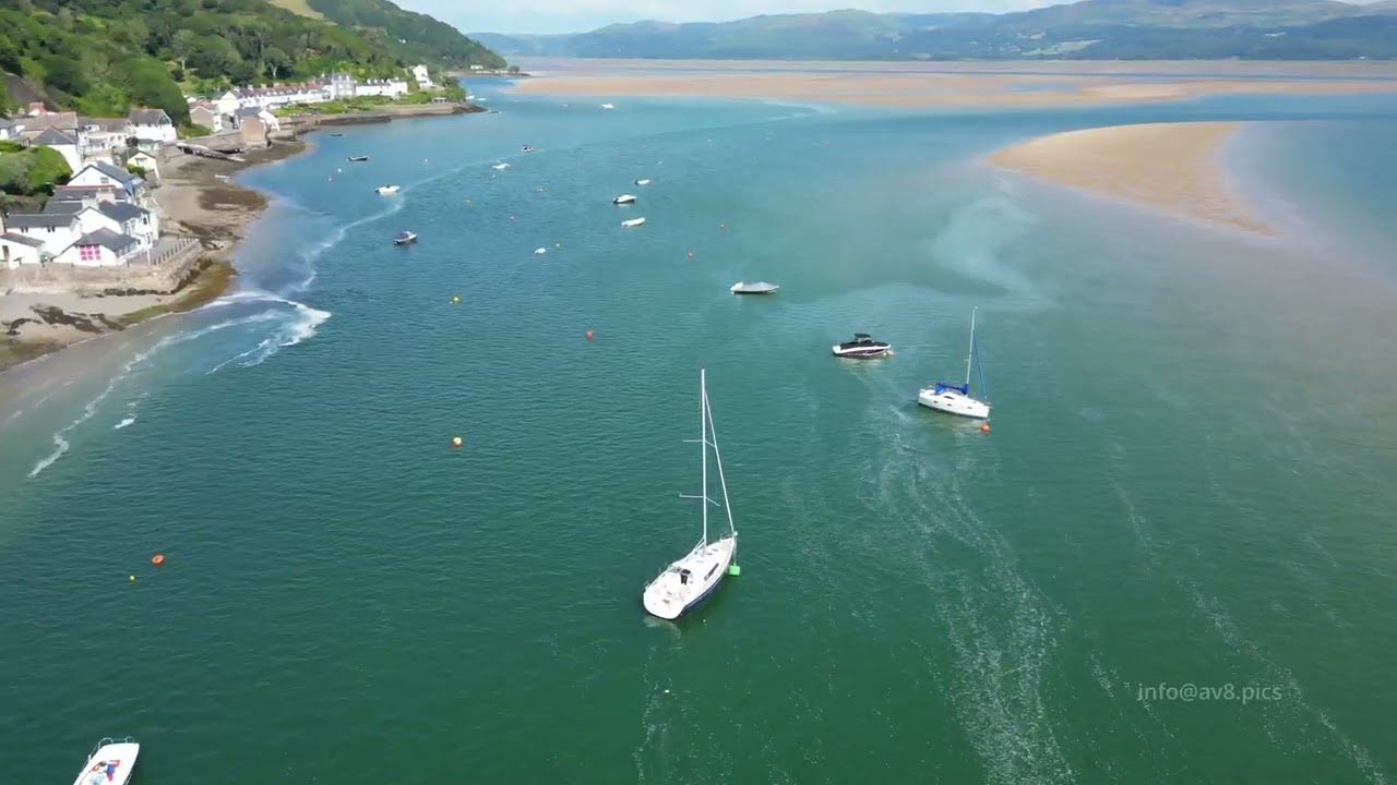 Exploring Aberdyfi Town - Gwynedd, Wales (Aberdovey)