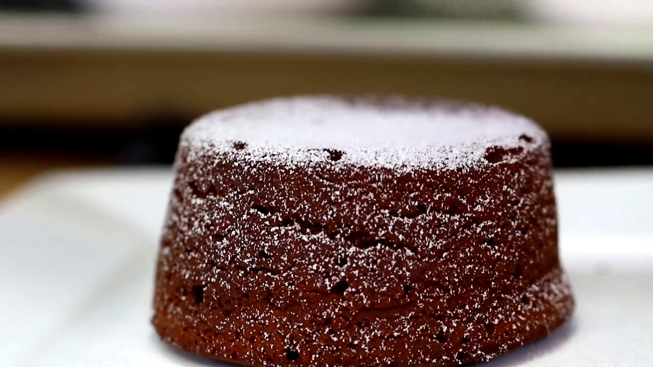 How to Make a Chocolate Lava Cake with Raspberry Filling | Lava Cake Recipe