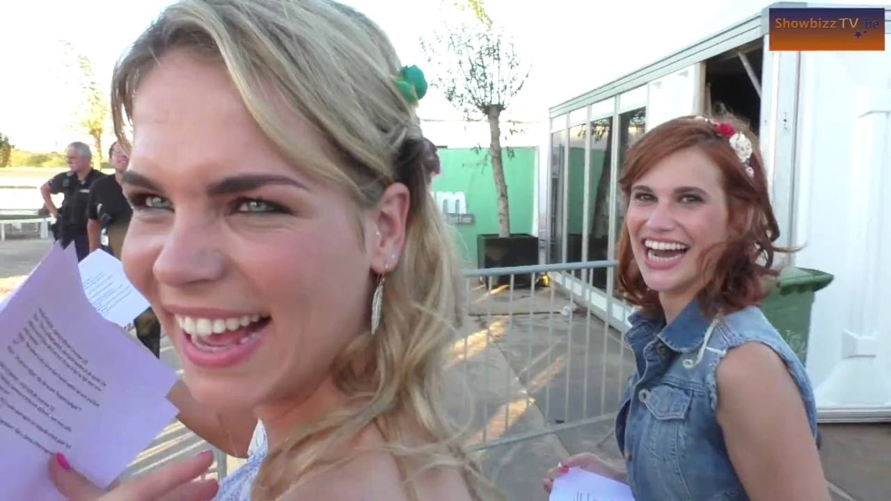 K3 backstage bij 2 Meisjes Op Het Strand