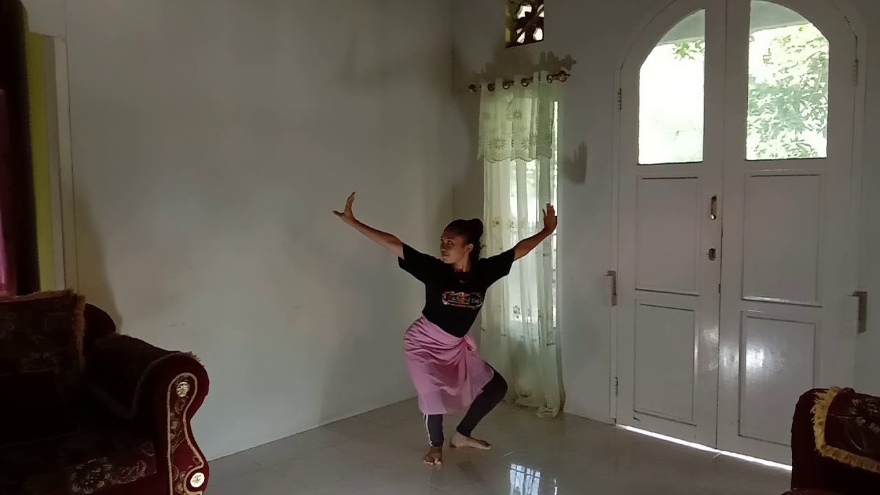 TARI BENTANG PANGGUNG