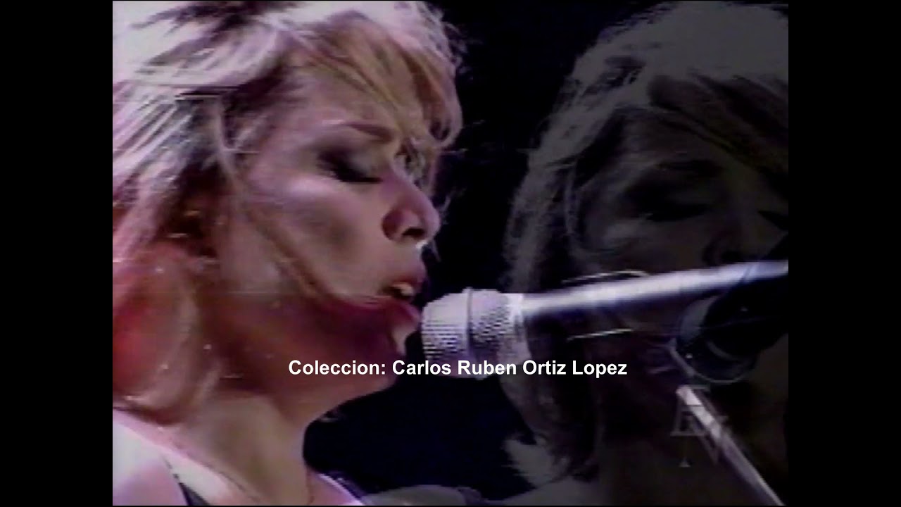Ednita Nazario-