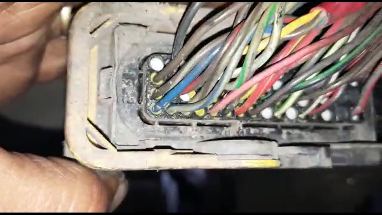 Como luz do arla acesa foi solucionado  o defeito veja os detalhes Bluetéc 5 Axor Mercedes-Benz