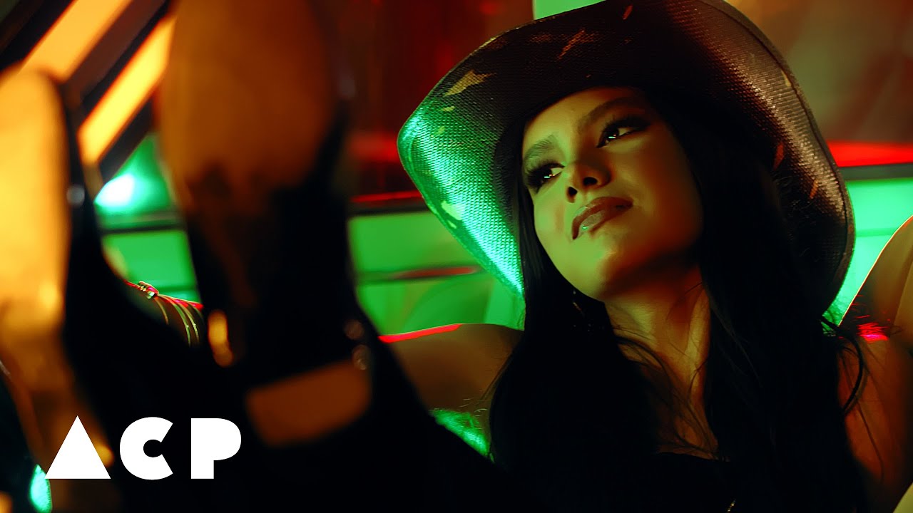 Ana Emilia - AMORCITO - Video Oficial