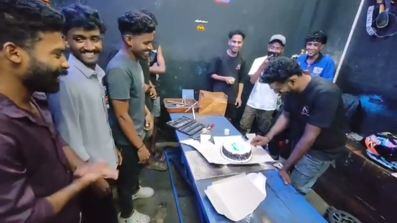 Ar moto care പിള്ളേരെല്ലാം surprise തന്നു എന്റെ ബർത്ത് ഡേ എല്ലാവരു ആഘോഷിച്ചു പൊളിച്ചു 