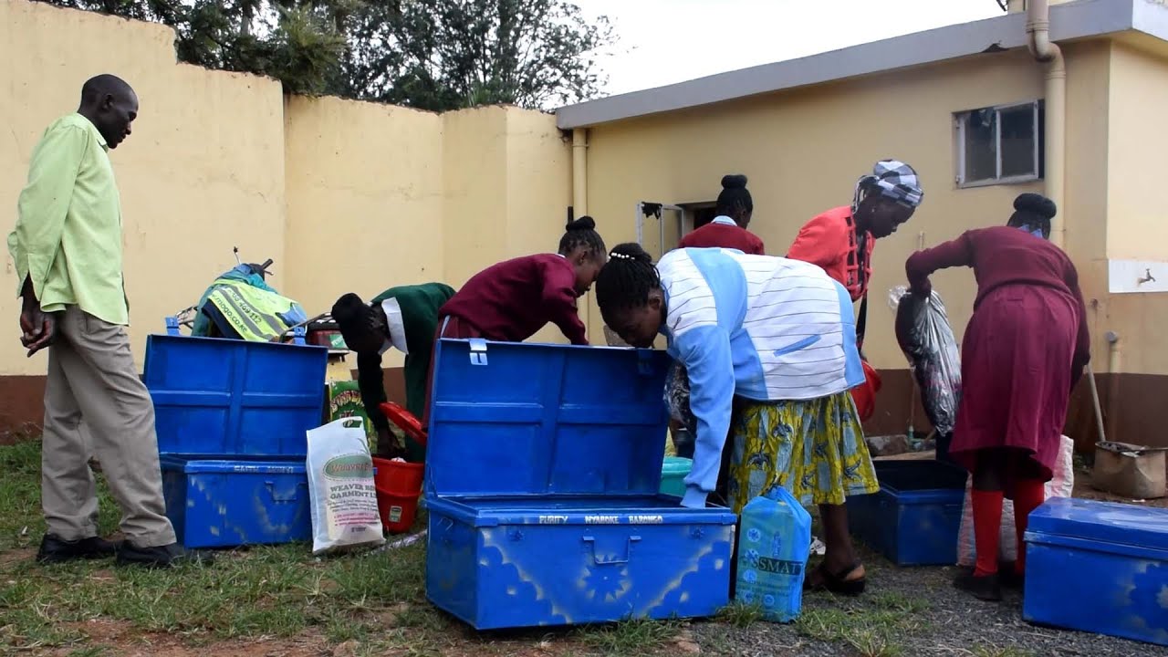 Chania High School Alumni Association pays school fees for 7 needy students