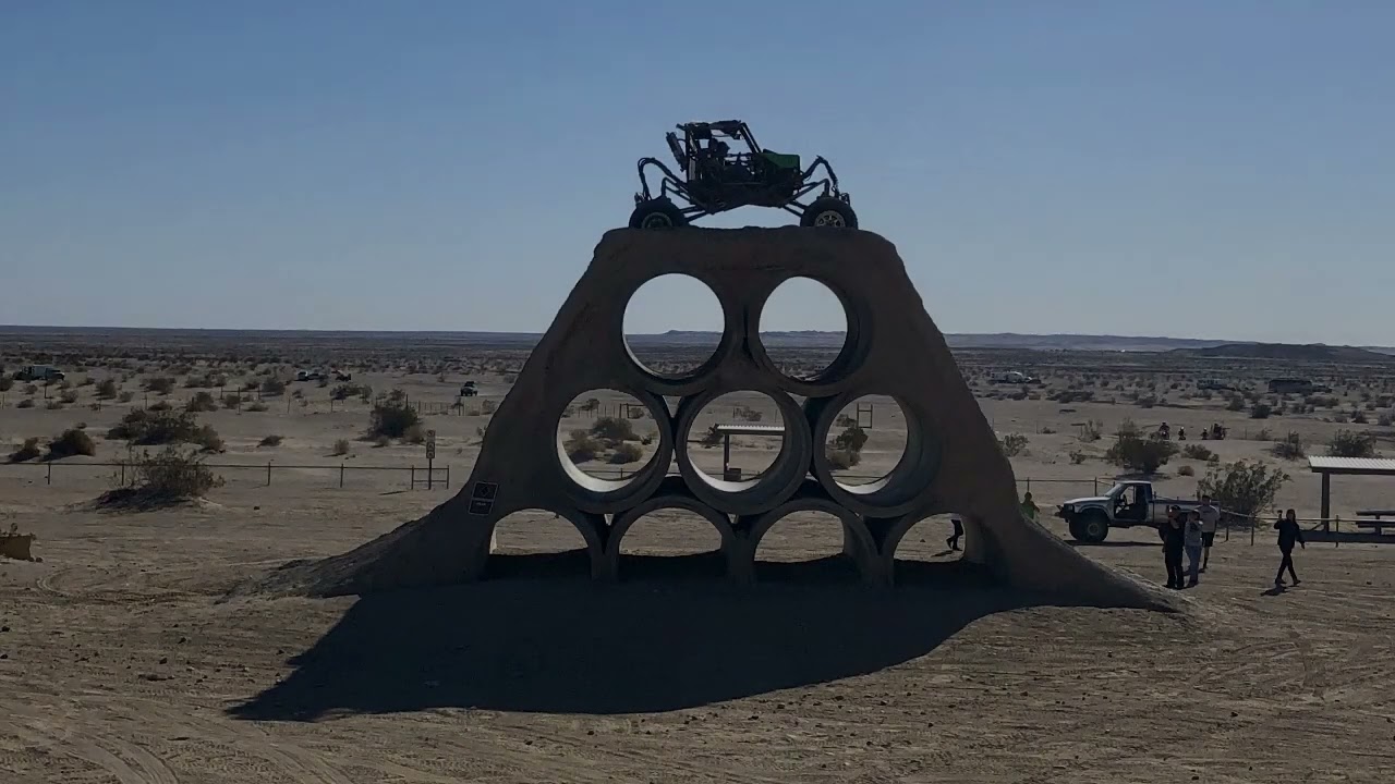 Extreme Hydraulic Rock Crawler on Crossover Peak