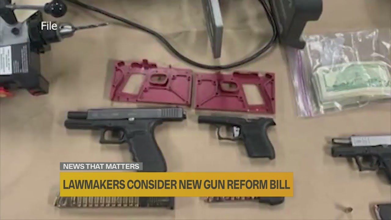 Lawmakers push gun control bills after mass shooting