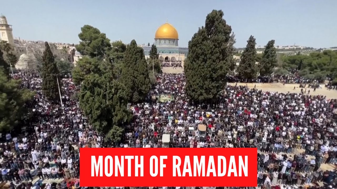 100,000 Palestinians arrive at al-Aqsa in peaceful Ramadan Friday prayers