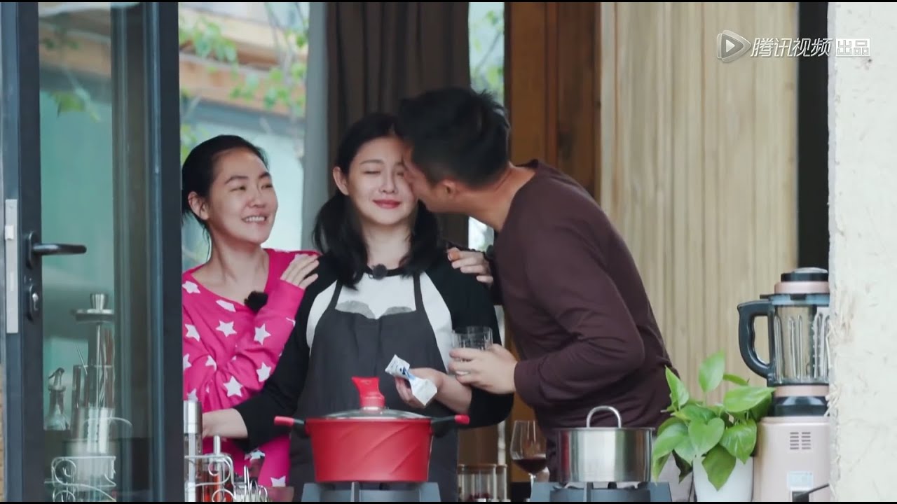 看来小S着实有点嫌弃前姐夫，汪小菲也无法融入这个家的氛围 | 幸福三重奏S1